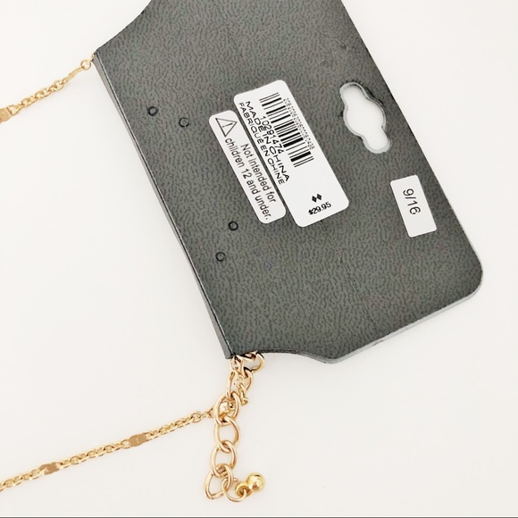 Express gold layered triple stone necklace - Picture 4 of 4